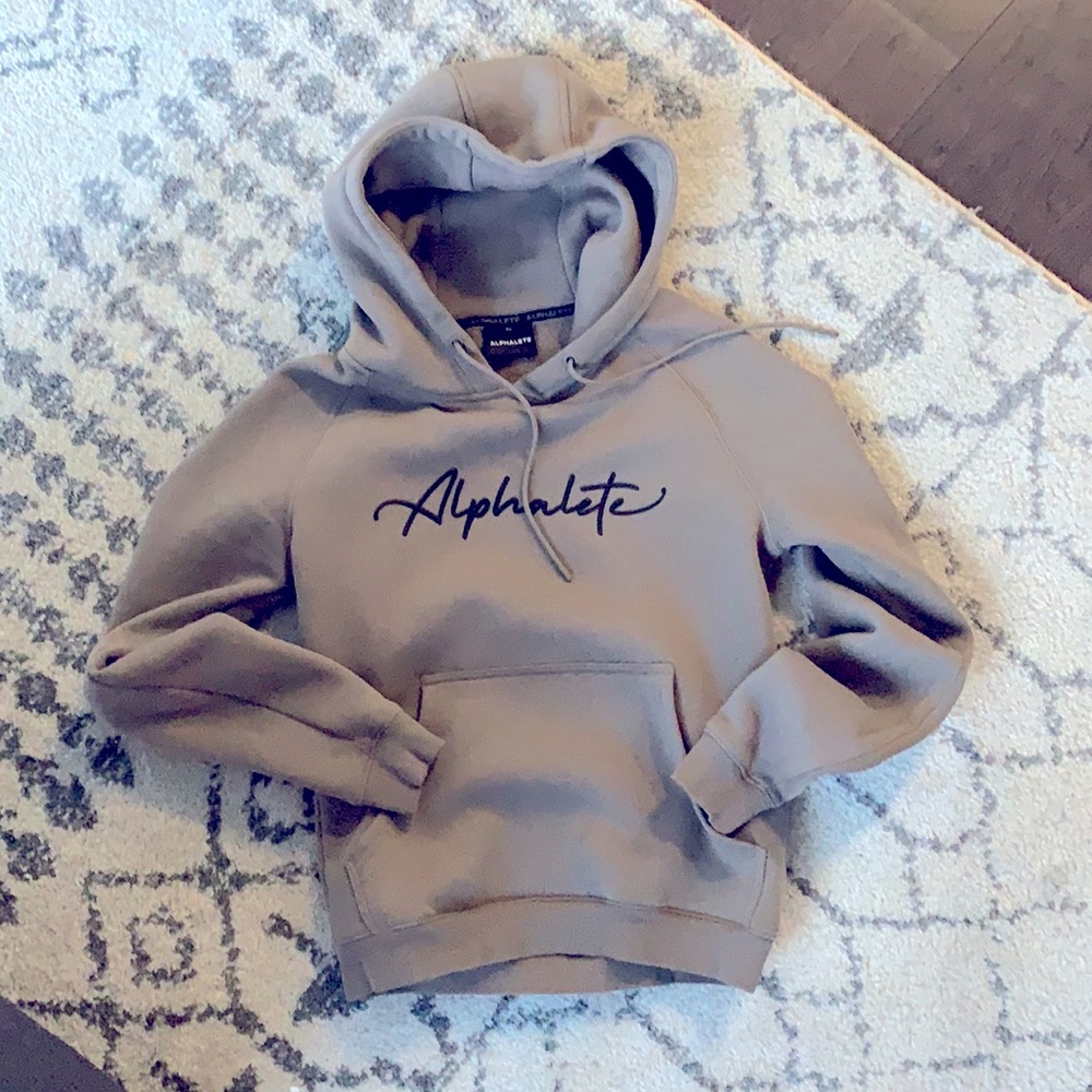 Alphalete hoodie